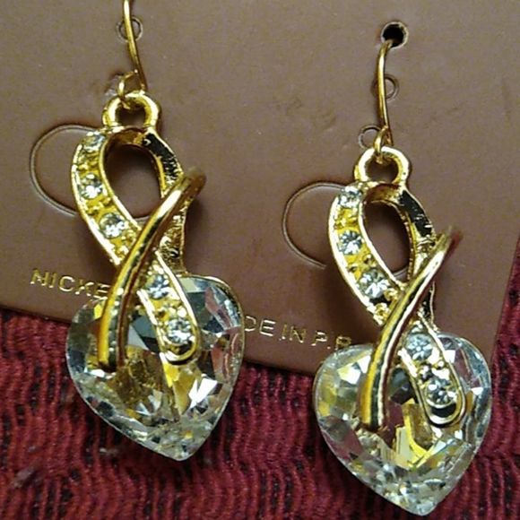 𝅺Long Way Fashion Earrings Crystal and Gold Colors - Picture 1 of 3